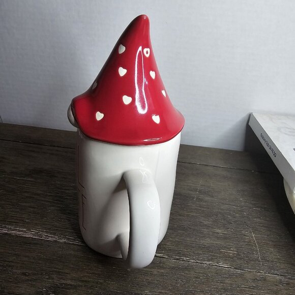 Rae Dunn Artisan Soul Mate Valentine's Day Mug Gnome Red Hearts Topper 2021 - Picture 4 of 11